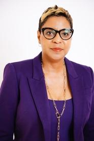 Lorisa Bates portrait
