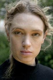 Alena Yiv portrait