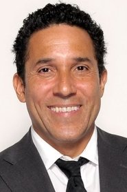 Oscar Nuñez portrait