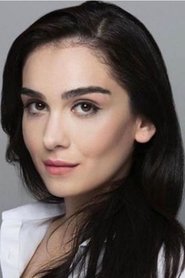 Hande Kaptan portrait