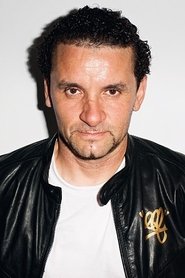Lee Quiñones portrait