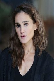 Holly Mumford portrait