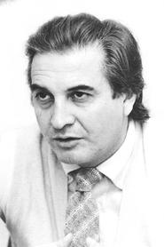 Raúl de la Torre portrait