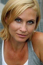 Simone Heher portrait