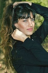 Cemre Cansaatçi portrait