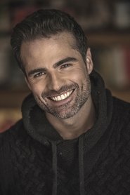 Roberto Manrique portrait