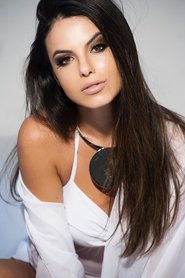 Sthefany Brito portrait