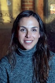 Paula Vives portrait