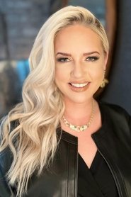 Sarah Knappik portrait
