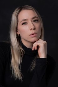 Tess Olivia portrait