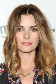 Kelly Oxford portrait