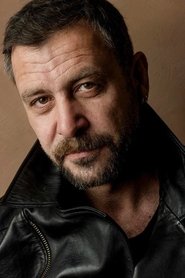 Nejat İşler portrait