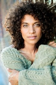 Kyra Groves portrait