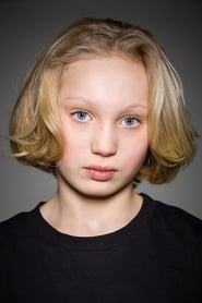 Helena Zengel portrait