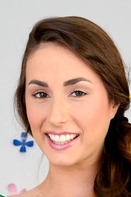 Paige Turnah portrait