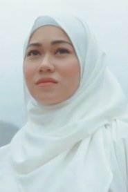 Raysha Rizrose portrait