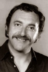 Óscar 'Cacho' Espíndola portrait