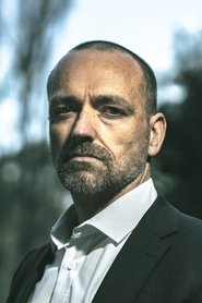 Luke Hendrickson portrait