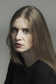Evi Dovelou portrait