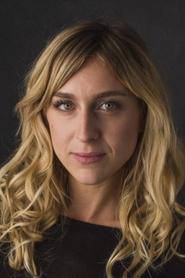 Lexie Roth portrait