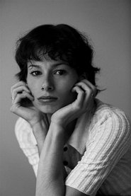 Nina Azouzi portrait