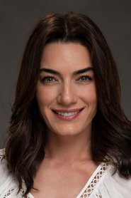 Hande Subaşı portrait