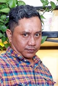 Totos Rasiti portrait