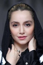 Nazanin Bayati portrait