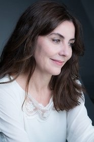 Ana Fernández portrait