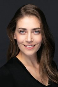 Öznur Serçeler portrait