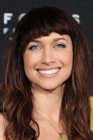 Maiara Walsh portrait