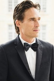 Damon Lawner portrait