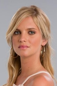 Júlia Palha portrait
