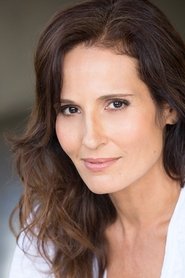 Lisa Roumain portrait