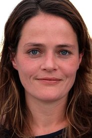 Alexandra Johnes portrait