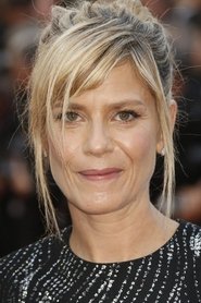 Marina Foïs portrait