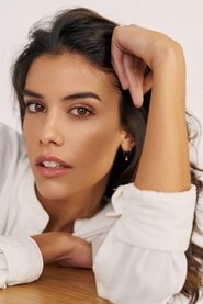 Isabela Valadeiro portrait