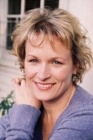Elizabeth Dennehy portrait