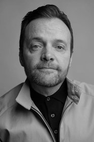 Simon Jennings portrait