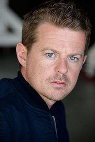 Erik MacArthur portrait