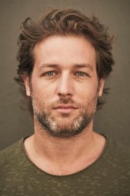 Julian Looman portrait
