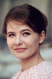 Mari Törőcsik portrait
