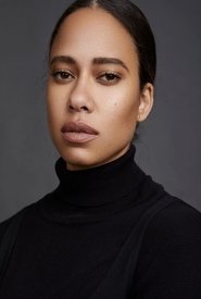 Taciane Santos portrait