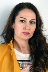 Nur Gürkan portrait