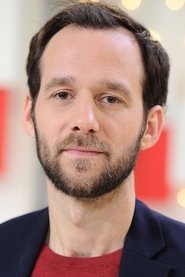 Benjamin Lavernhe portrait