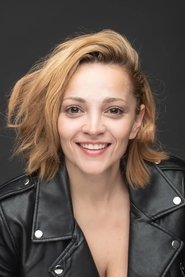 Teona Dolnikova portrait