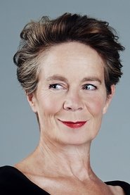 Celia Imrie portrait