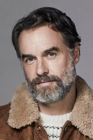 Murray Bartlett portrait