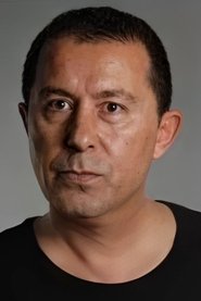 Tuncay Kaynak portrait