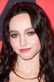 Madison Wolfe portrait